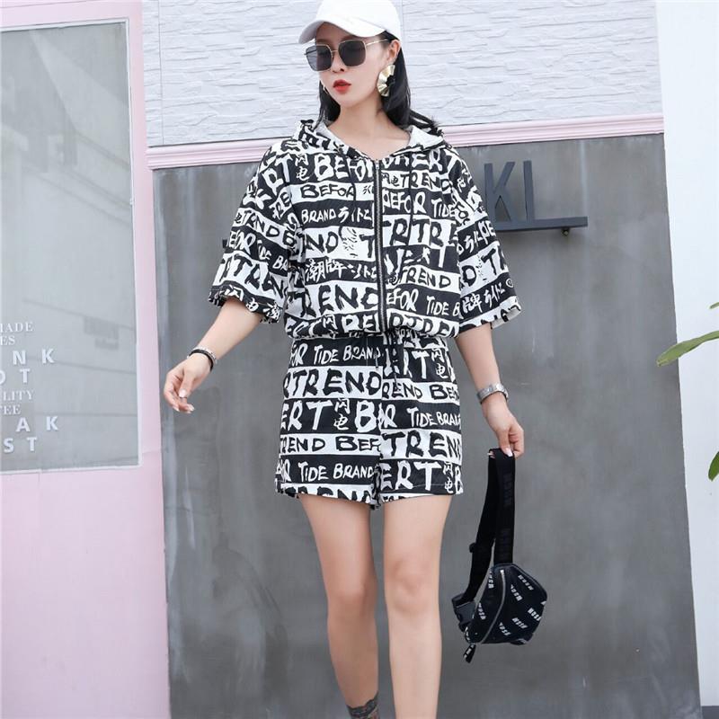 Summer women's casual pants 2019 summer new  print loose jumpsuit women